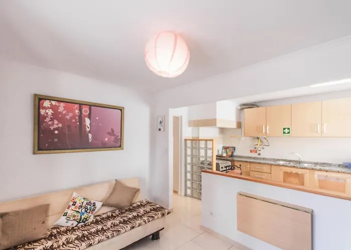 Amelia - Surf Camp アパート